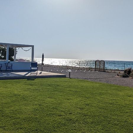 Lambou Beach Sunset Soroni Buitenkant foto
